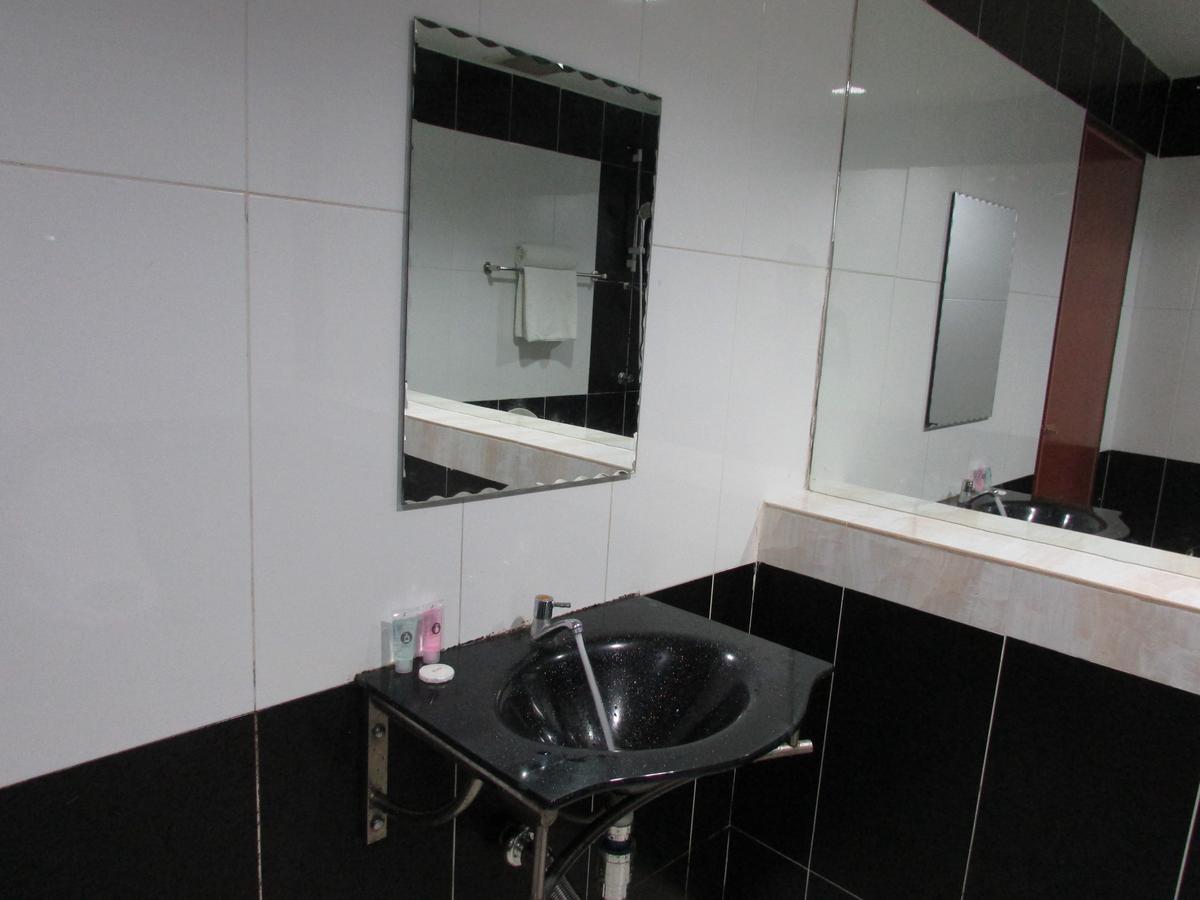 Safari Hotel Ampang  Buitenkant foto
